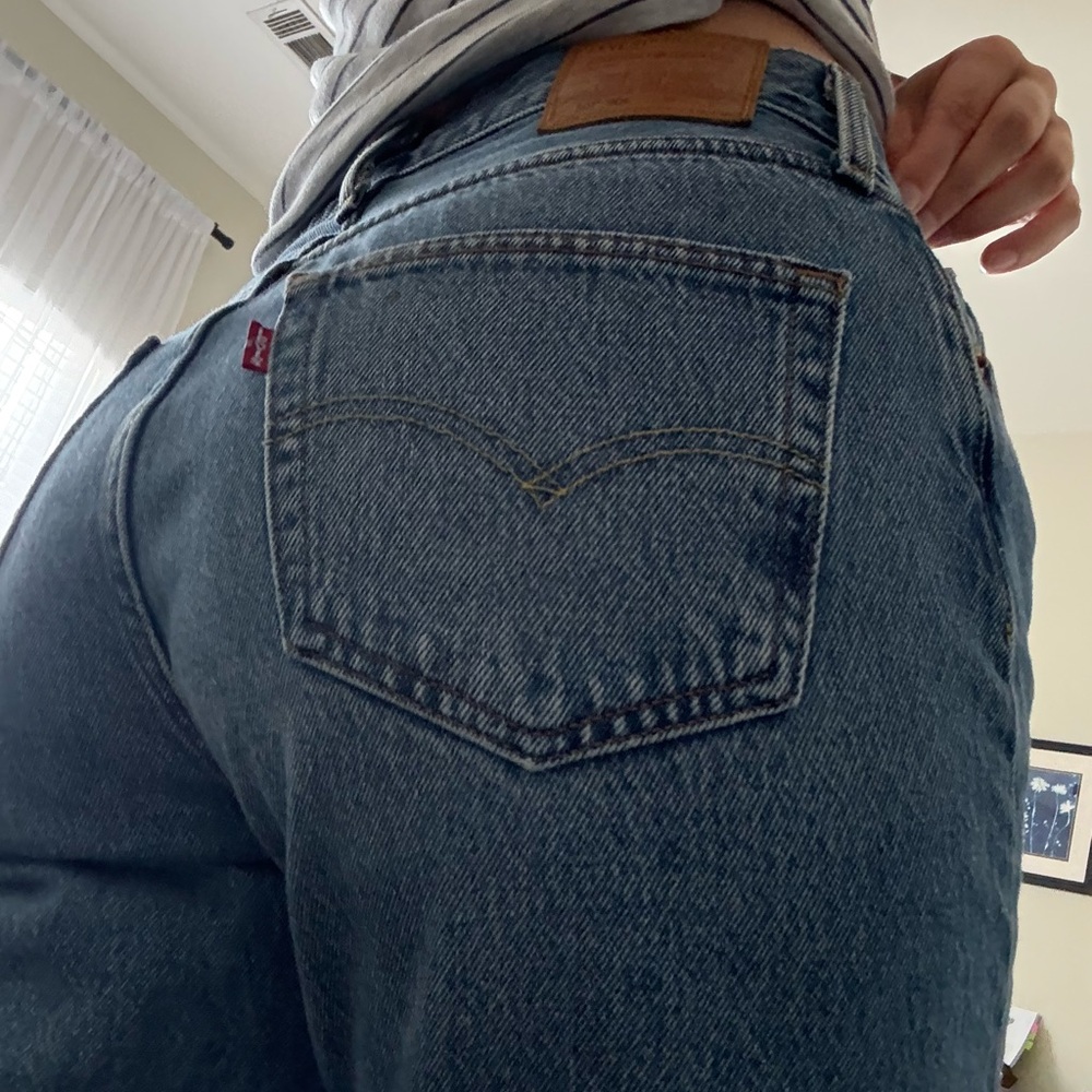 Levi's Blue Straight Leg Jeans Classic Style - Picture 2 of 6